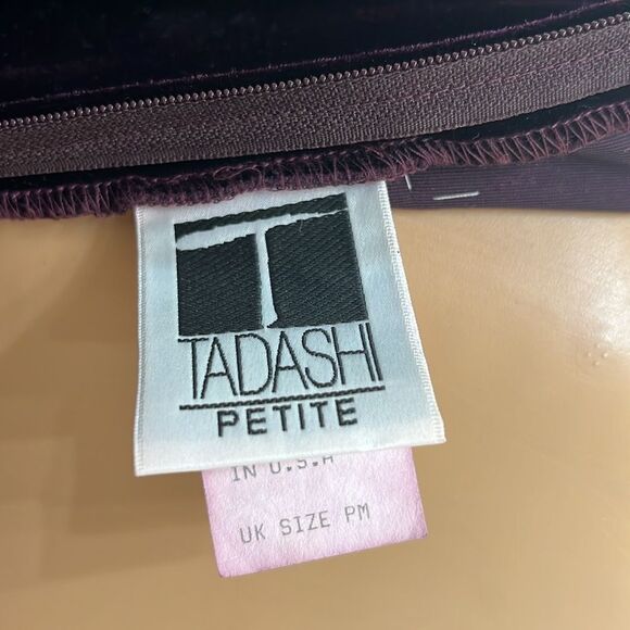 Tadashi Velvet Formal Dress Burgundy VNeck Long Sleeve Gown Vintage Size Medium - Picture 13 of 17